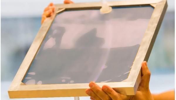 filter powered entirely by solar energy purifies contaminated water